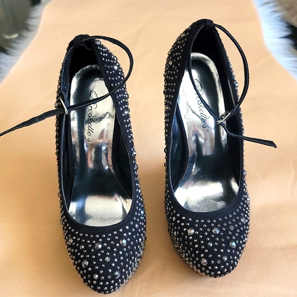 🧡3/$30 Breckelle's (Free 2ormore bundle) - Picture 1 of 8